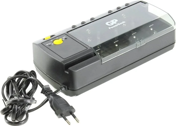 Зарядное GP PowerBank S320